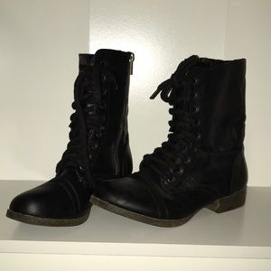black lace up boots